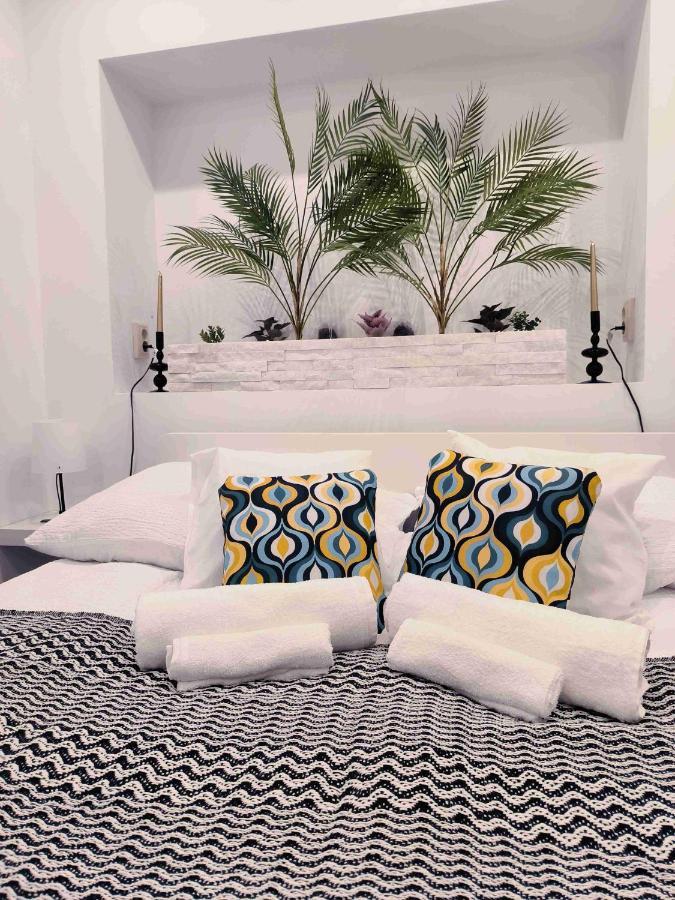 Baky House Apartment Balatonlelle Bagian luar foto
