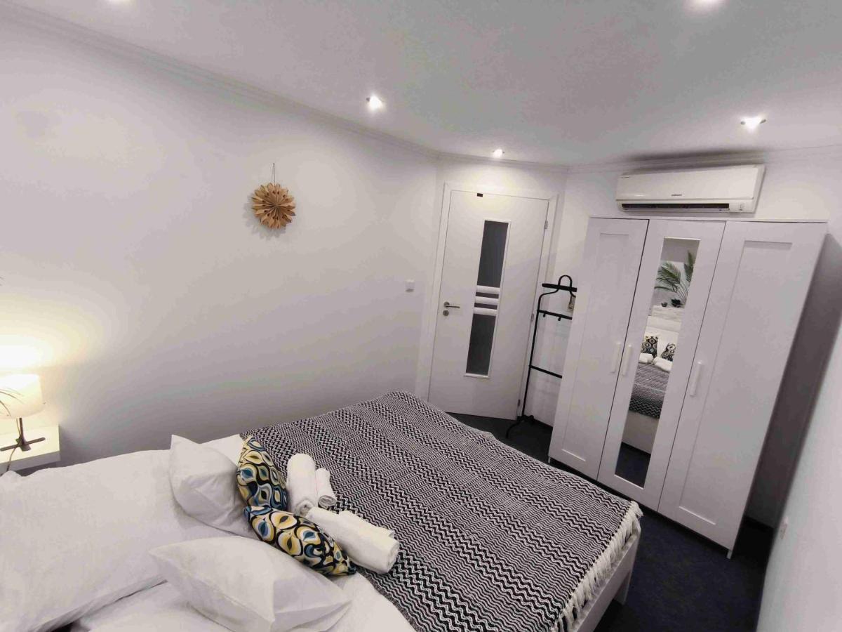 Baky House Apartment Balatonlelle Bagian luar foto