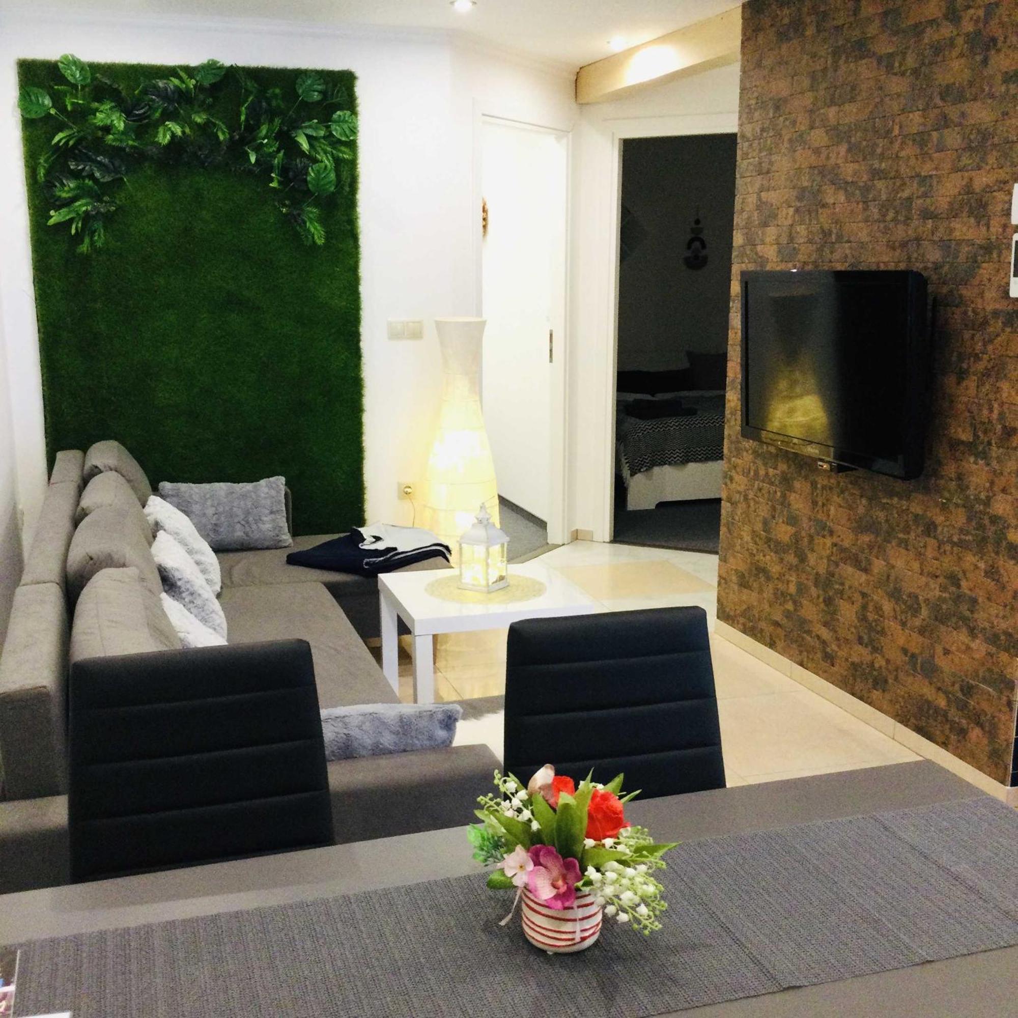 Baky House Apartment Balatonlelle Bagian luar foto