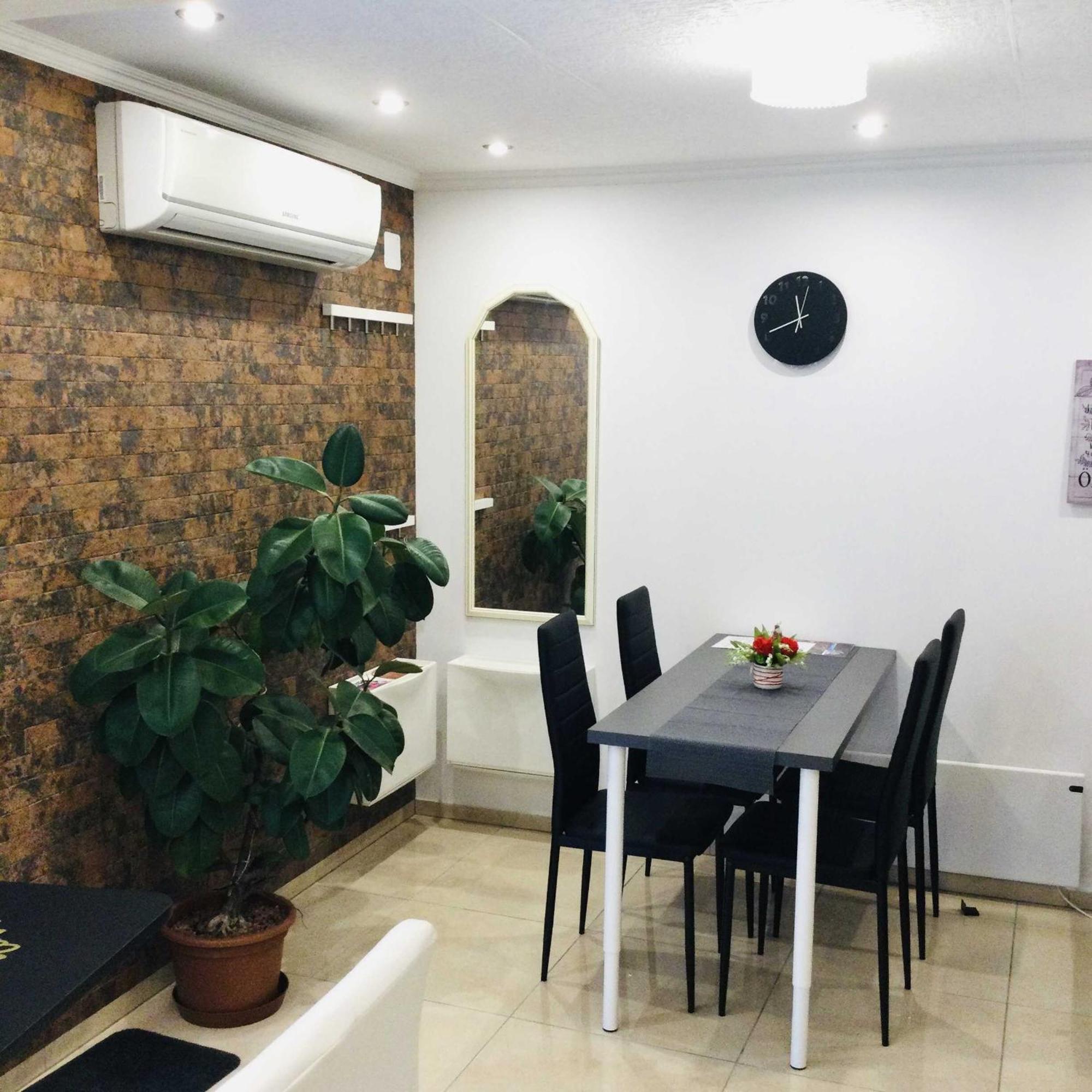 Baky House Apartment Balatonlelle Bagian luar foto