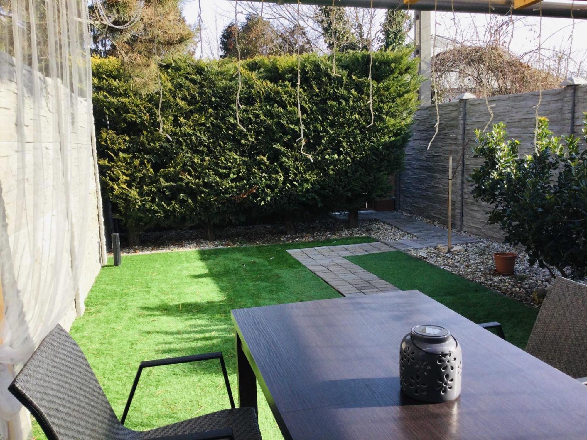 Baky House Apartment Balatonlelle Bagian luar foto